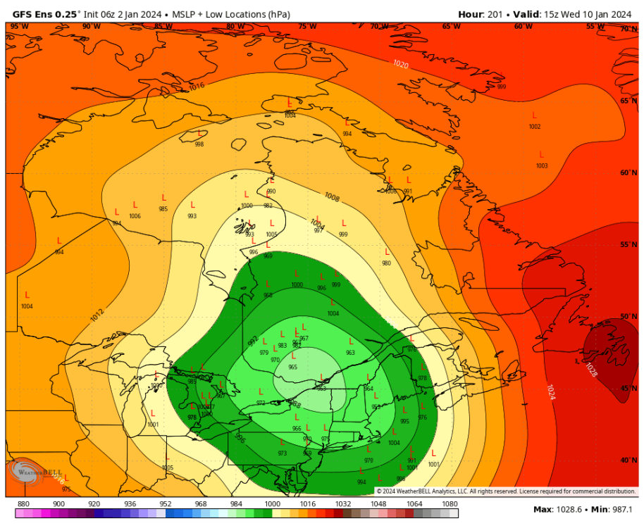 gfs-ensemble-all-avg-ecan-mslp_with_low_locs-4898800.png