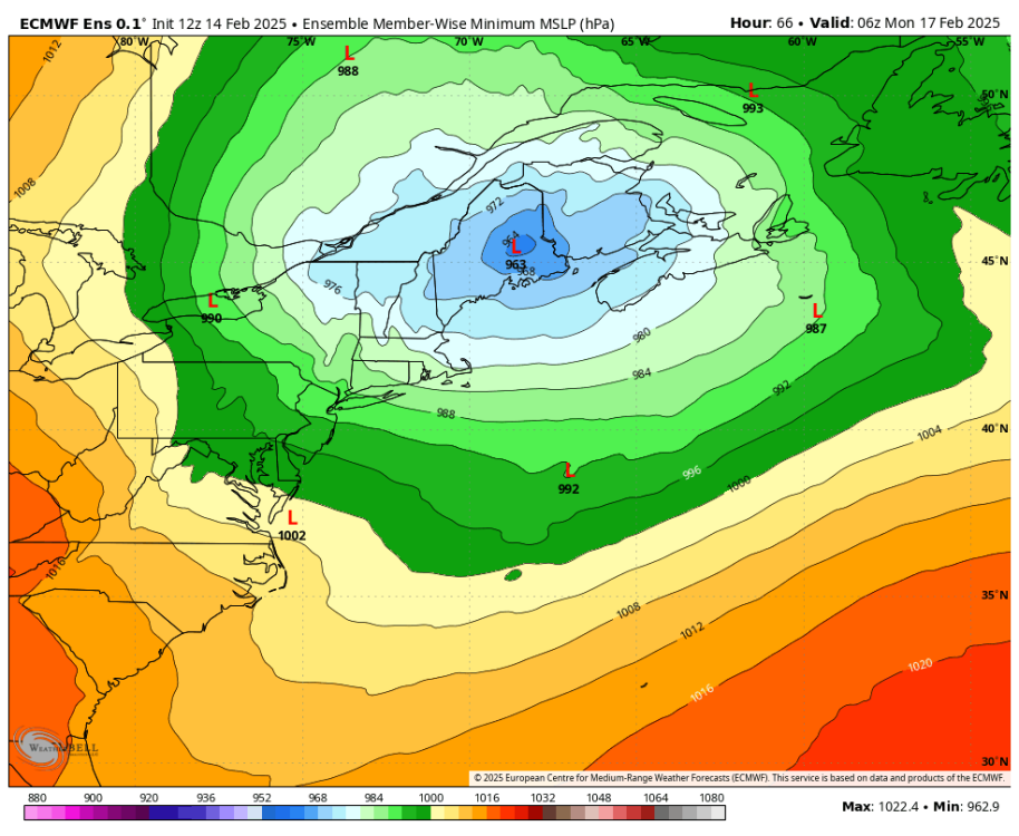 ecmwf-ensemble-avg-nwatl-mslp_ens_min-9772000.png